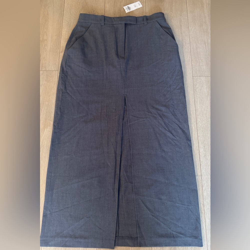 Abercrombie and Fitch, long gray midi skirt with slit at front. Size Medium